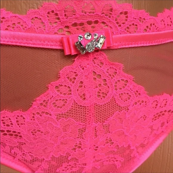 VS L DESIGNER COLLECTION SWAROVSKI CRYSTAL PANTY RARE PANTY NEON HOT PINK